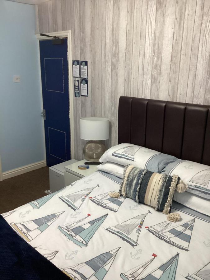 By The Seaside Bed & Breakfast Blackpool Eksteriør bilde